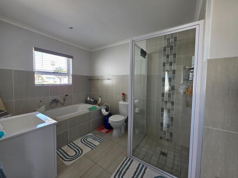 3 Bedroom Property for Sale in Lampiesbaai Western Cape